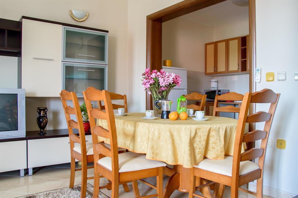 Apartment Roko Umag Exterior photo